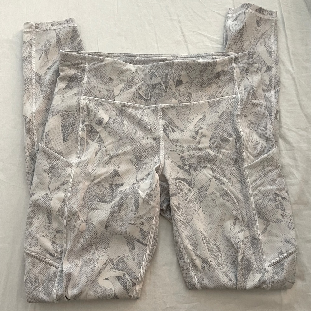 Lululemon White Snake Print Leggings with Pockets